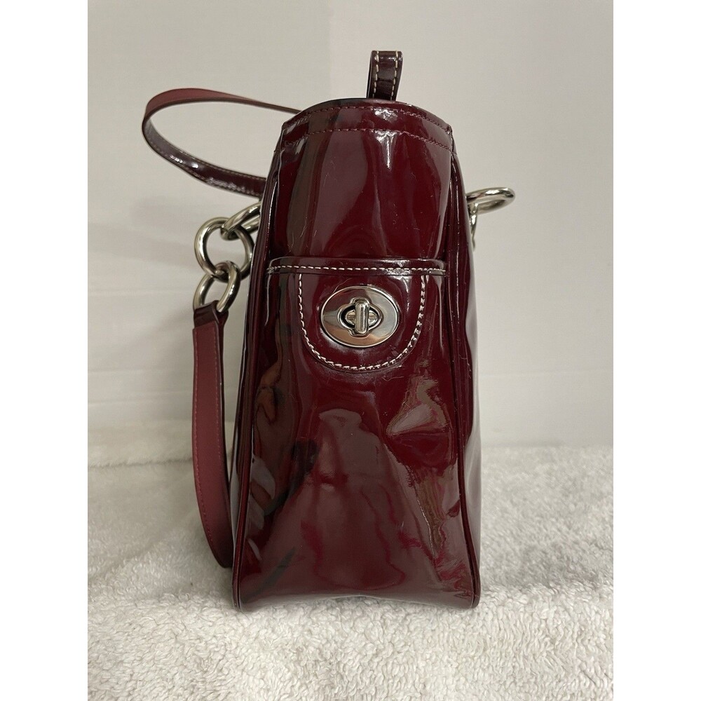 Coach Burgundy Patent Leather Tunrlock Pocket Double Handle Tote Bag READ - Picture 8 of 16